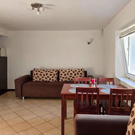 Apartamento 1 Bedroom Pet Friendly In Mścice